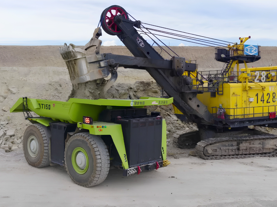 Cabless Battery Electric Truck.png Cabless Battery Electric Truck.png
